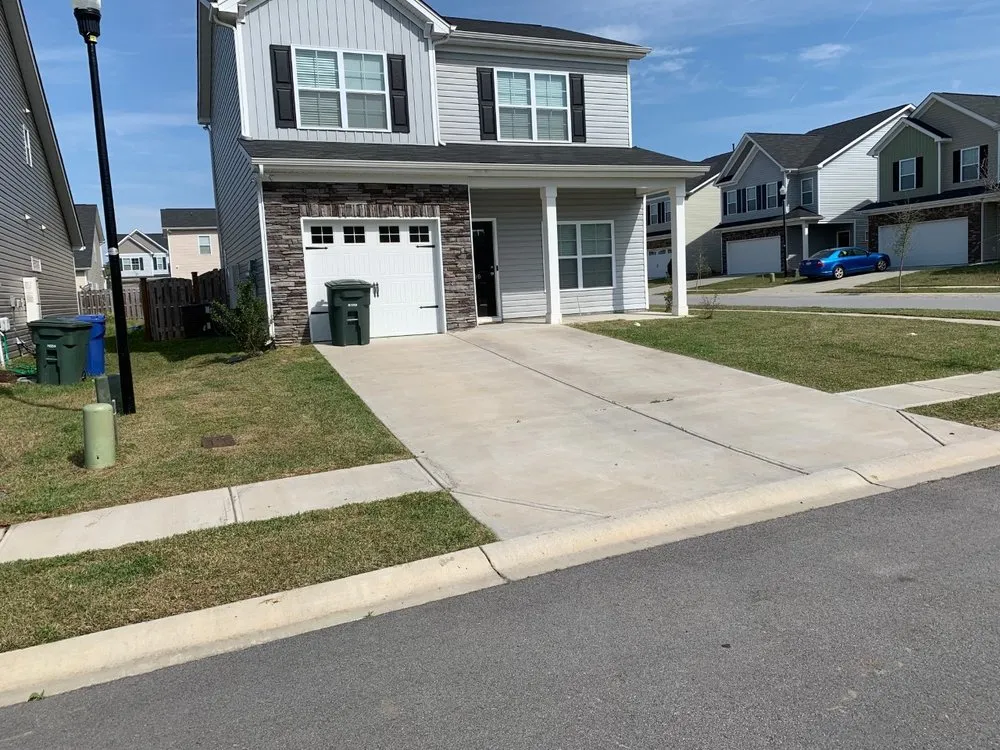 Expert landscaping services experts serving Columbia, SC - Manicured Lawns