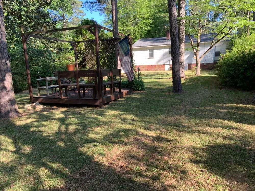 Trusted lawn mowing service in Columbia, SC - Manicured Lawns