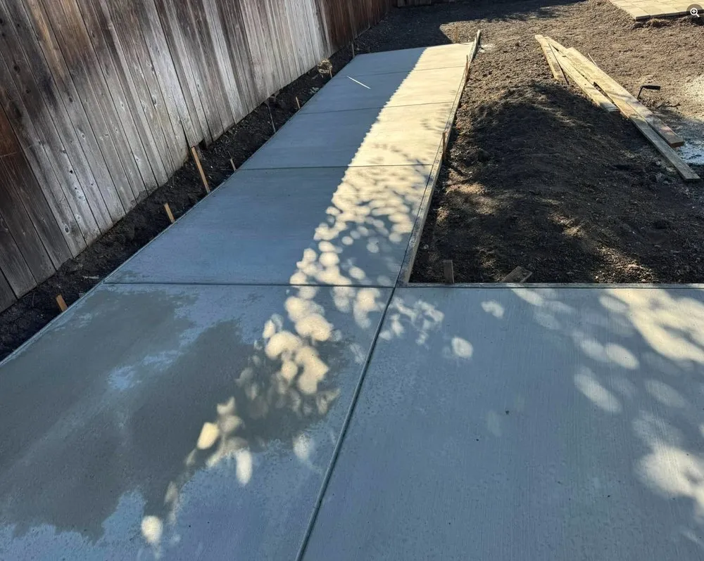 Local outdoor landscaping in Antioch, CA by Mani’s Tree Services