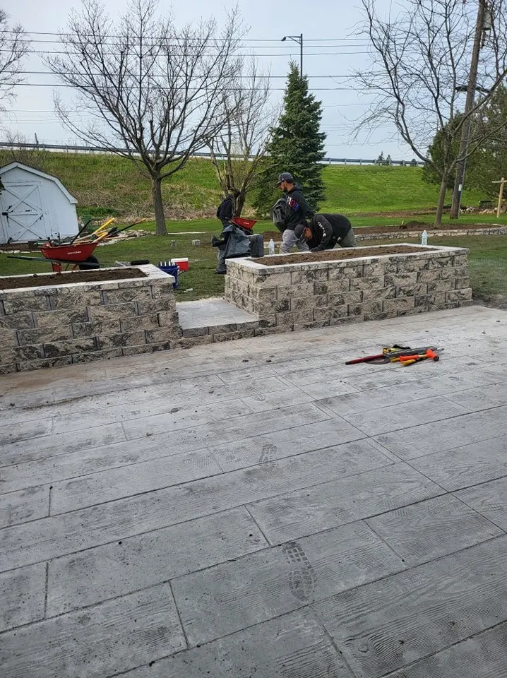 Local lawn care service experts serving Manitowoc, WI - Manitowoc Pro Lawn Care