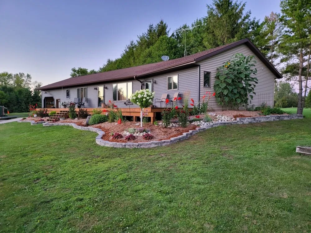 Professional outdoor landscaping experts serving Manitowoc, WI - Manitowoc Pro Lawn Care