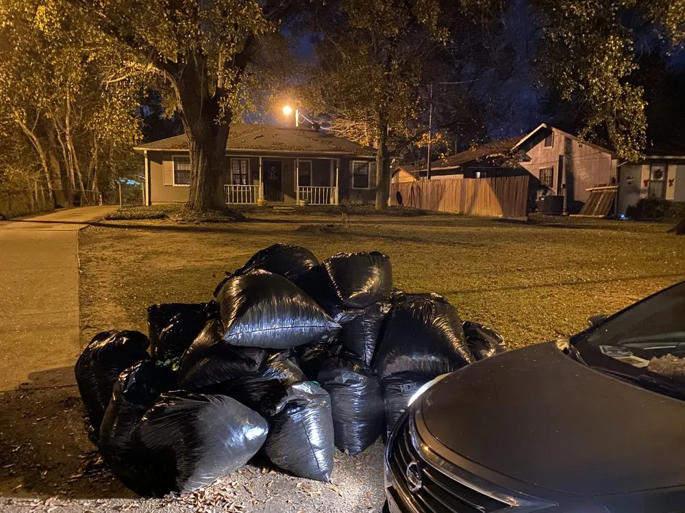 Top-rated lawn mowing service for homes in Jackson, MS by Manning Lawn Service