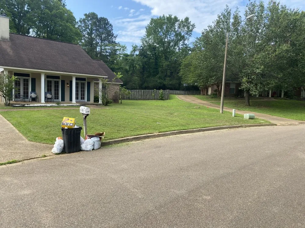 Professional outdoor landscaping in Jackson, MS by Manning Lawn Service