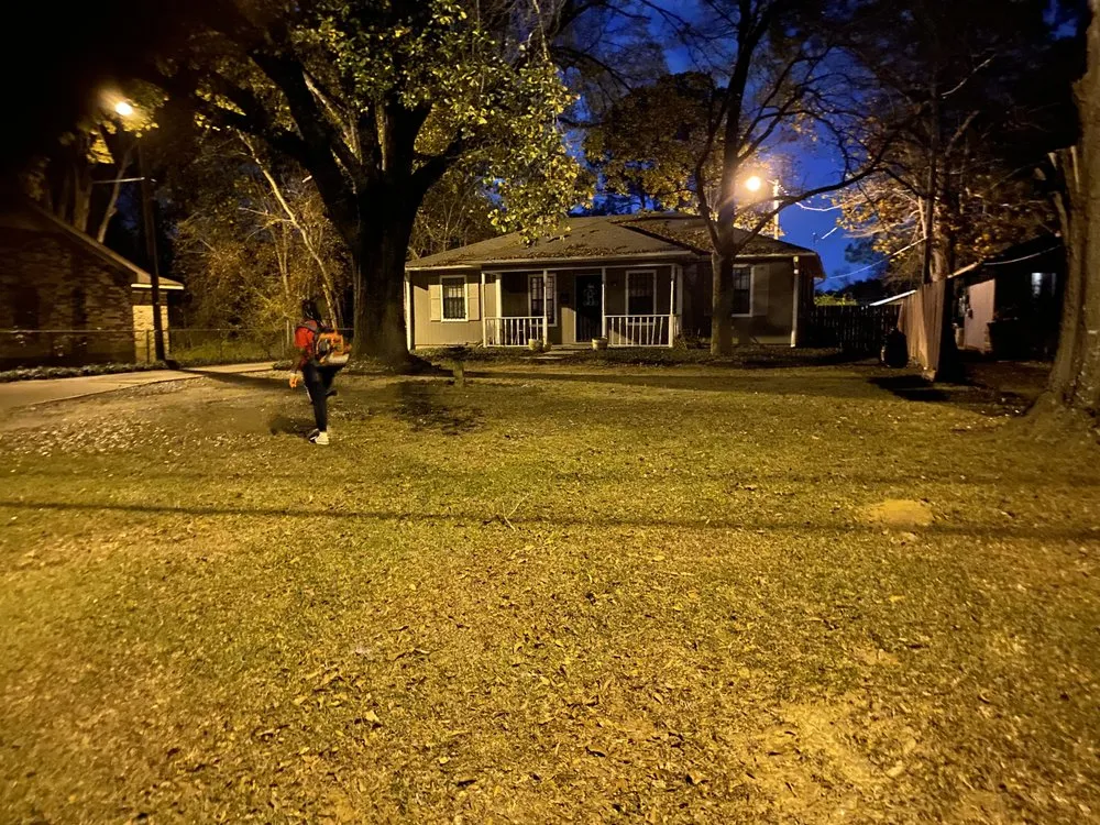 Affordable lawn care service experts serving Jackson, MS - Manning Lawn Service