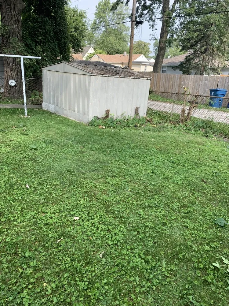 Affordable outdoor landscaping for residential properties in Hammond, IN by Manning's Landscaping