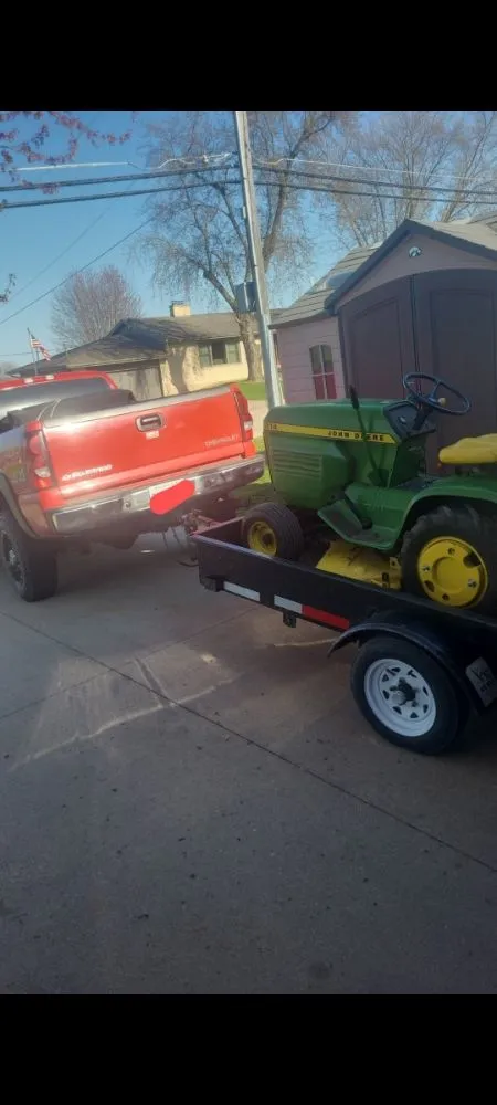 Affordable lawn care service near you across East Dubuque, IL - Mannly's Handyman Service