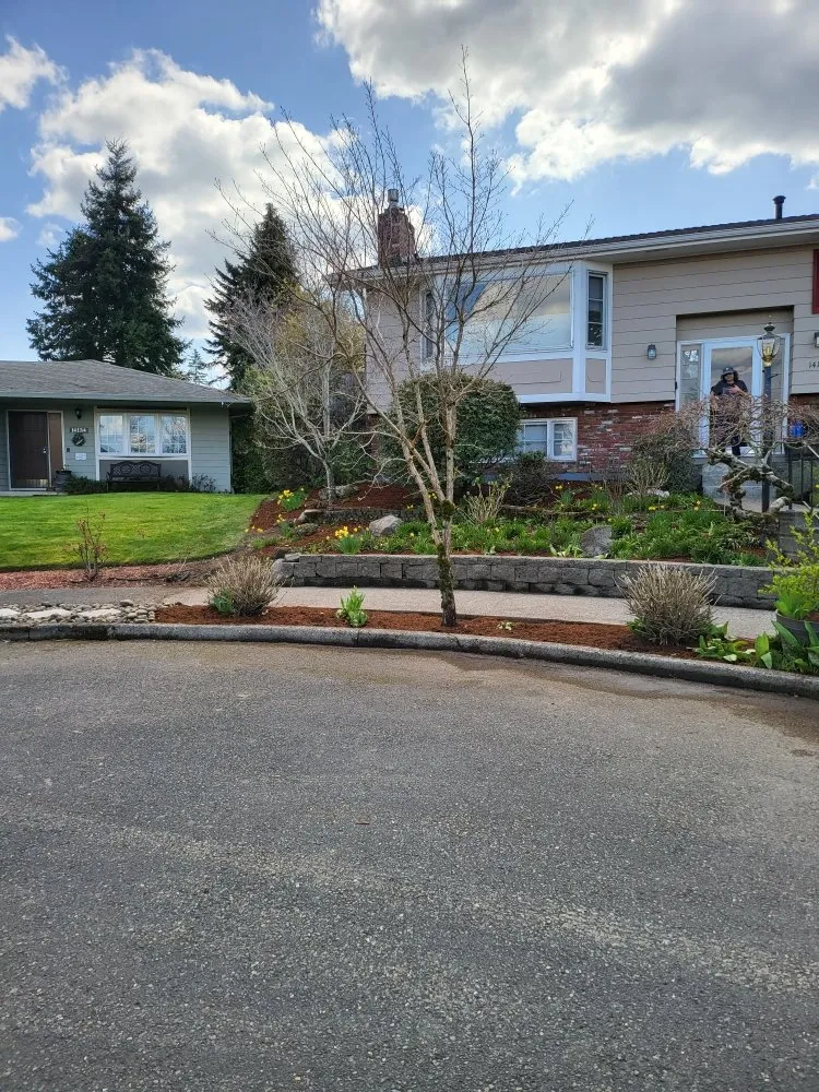 Expert landscape installation in Portland, OR - Mannny's Property Maintenance
