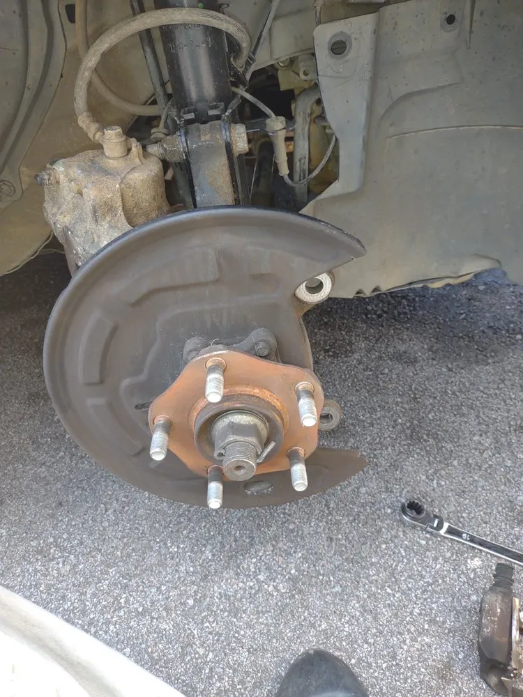 Top-rated landscape design for residential properties in Saint Matthews, SC by Manny Can Mobile