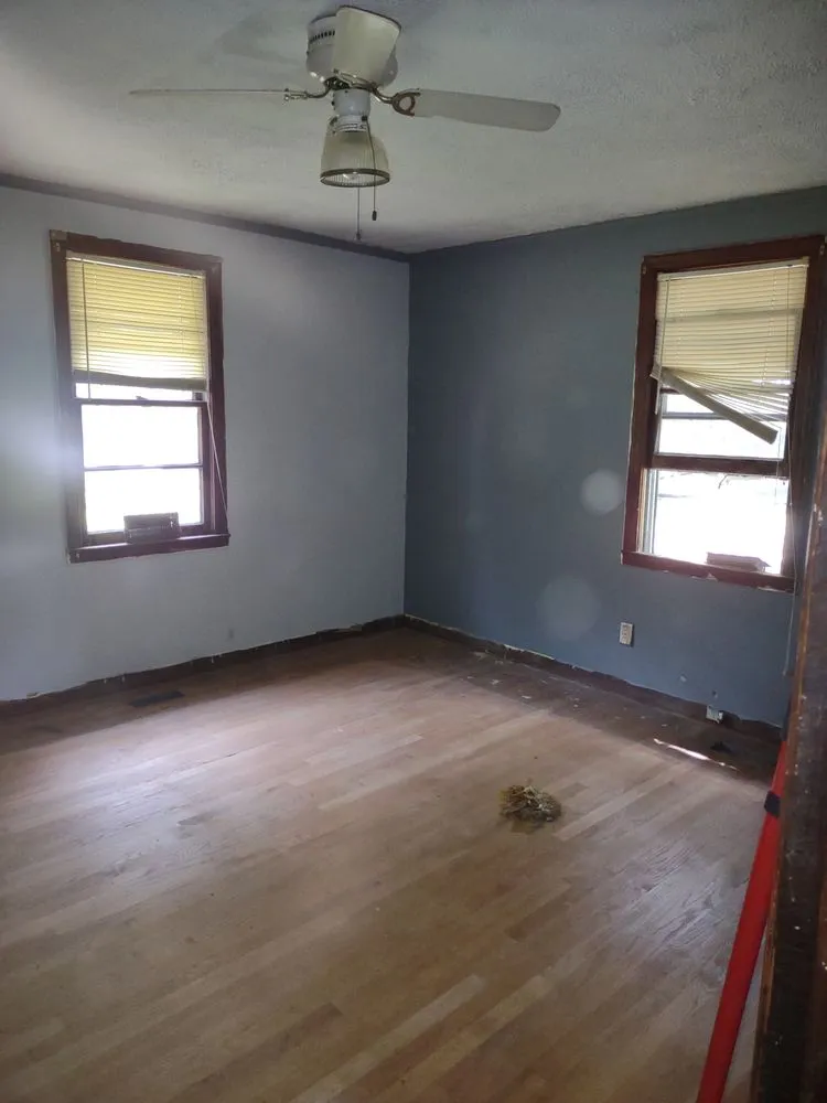 Custom lawn care service in Saint Matthews, SC by Manny Can Mobile