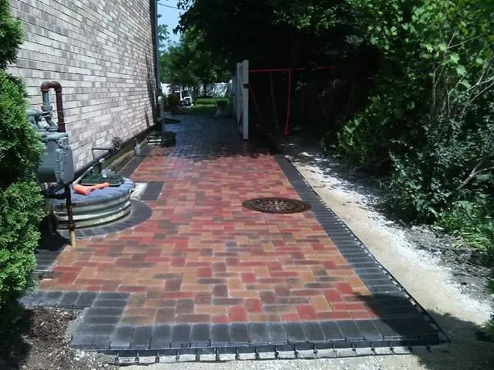 Custom yard maintenance in Aurora, IL by Manny Landscaping