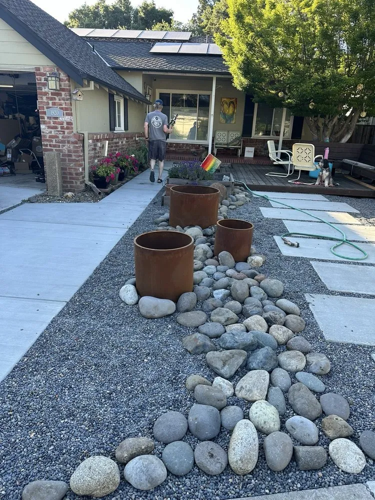 Local landscaping services for beautiful yards in Redwood City, CA by Manny Landscaping Maintenance