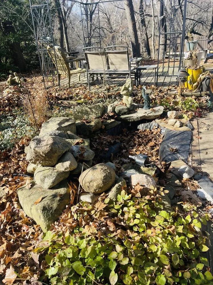 Reliable yard maintenance in Mahomet, IL by Manny’s Cleaning,Lawn Care & Snow Removal Services