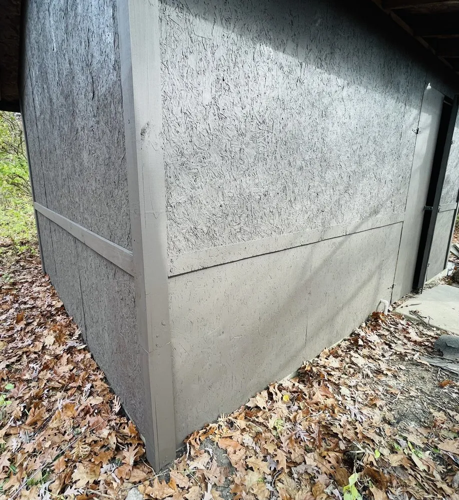 Local residential landscaping experts serving Mahomet, IL - Manny’s Cleaning,Lawn Care & Snow Removal Services