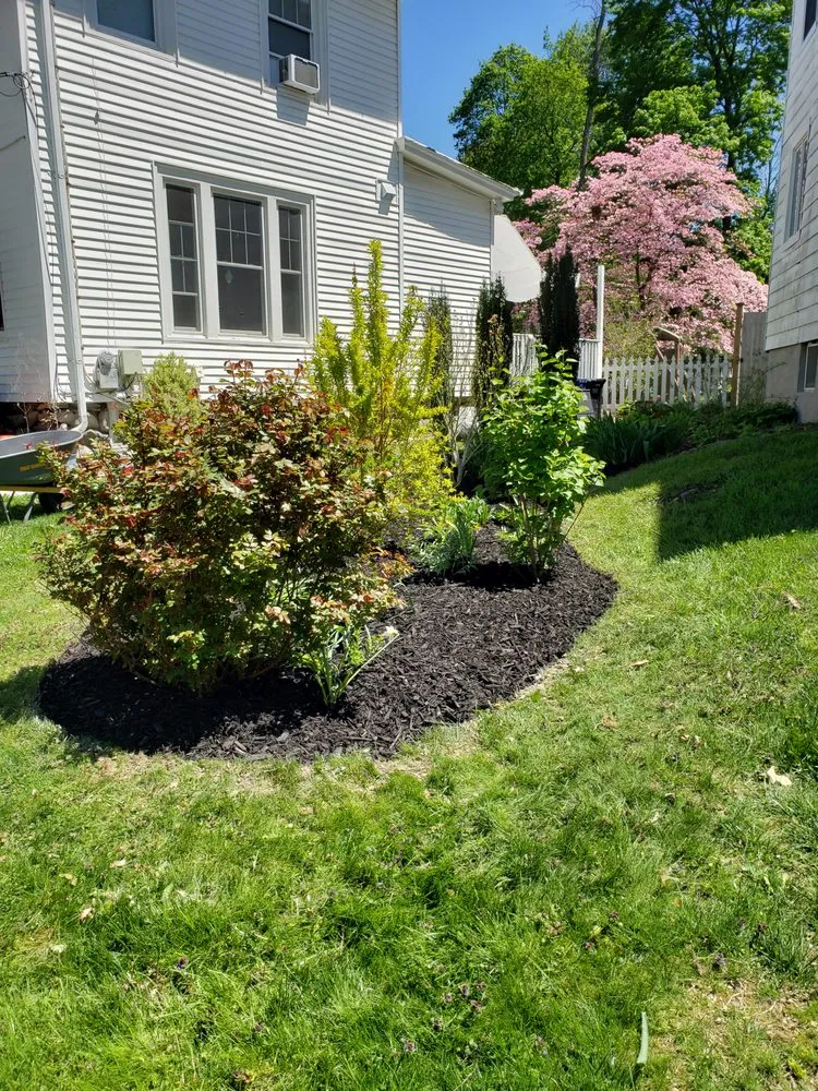 Trusted lawn mowing service for residential properties across Poughkeepsie, NY - Manny's Gardening & Landscaping