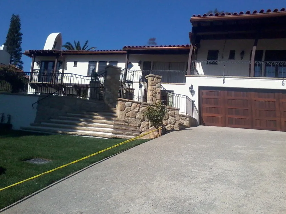 Top-rated lawn care service in Carpinteria, CA - Manny's Gardening Pruning & Tree Care