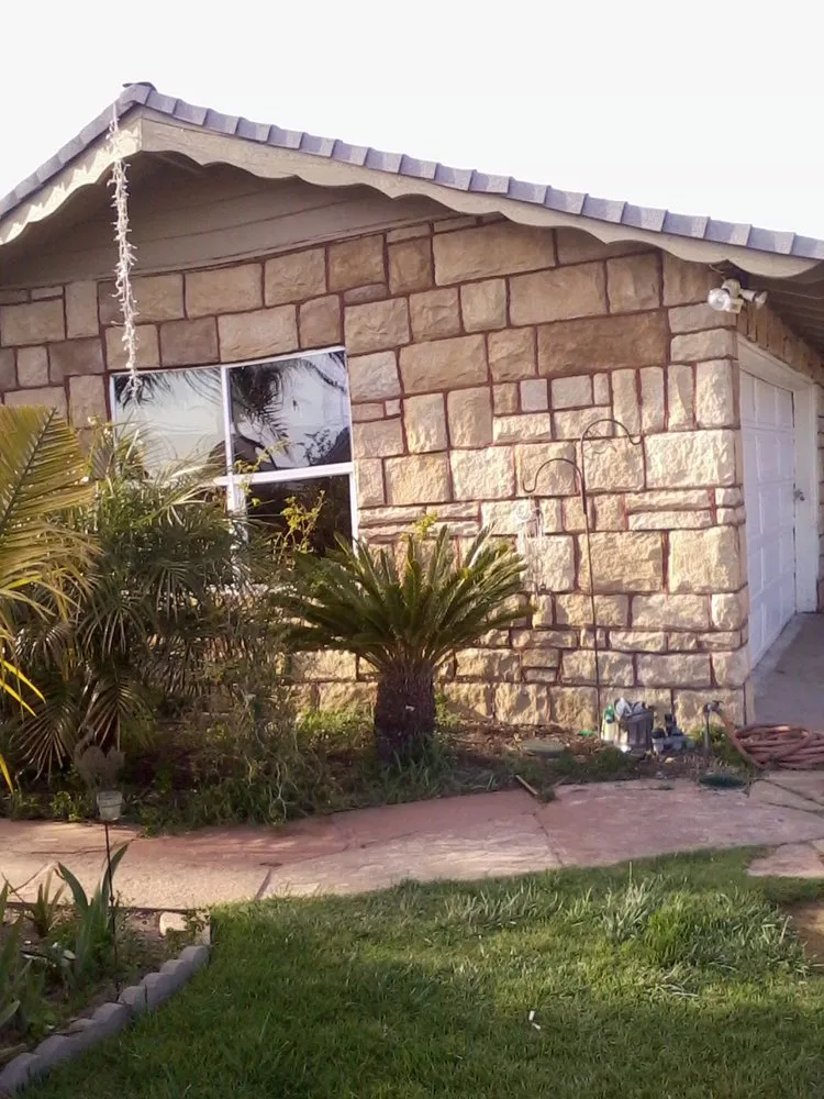 Reliable yard cleanup service for beautiful yards across Carpinteria, CA - Manny's Gardening Pruning & Tree Care