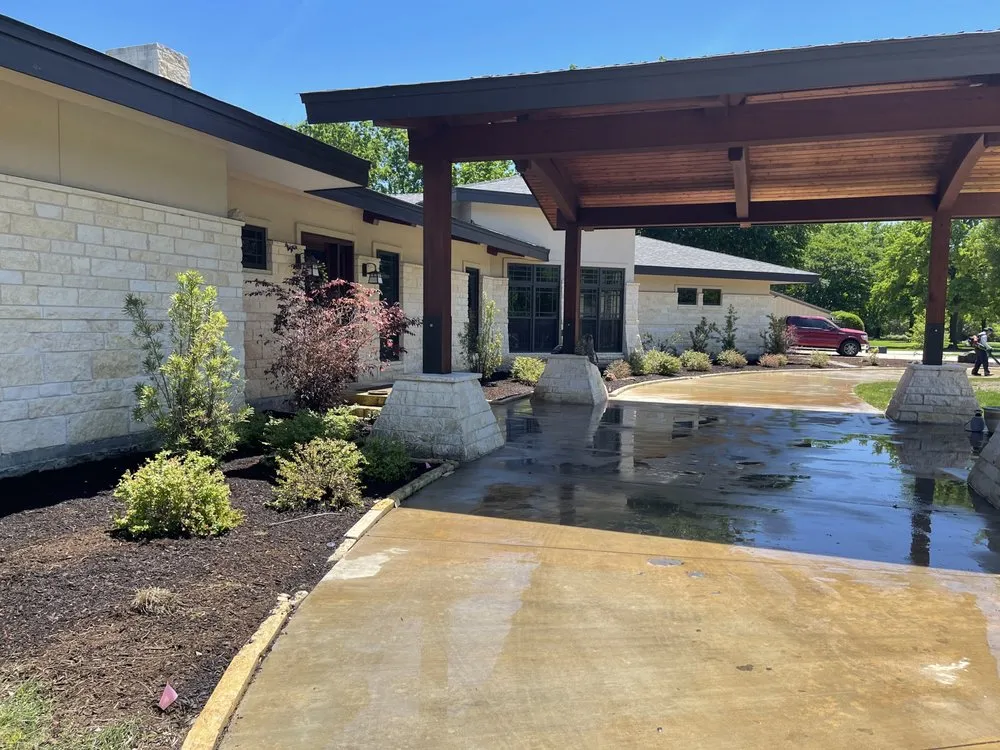 Reliable yard maintenance in Rockwall, TX - Manny's Landscaping & Lawn Maintenance