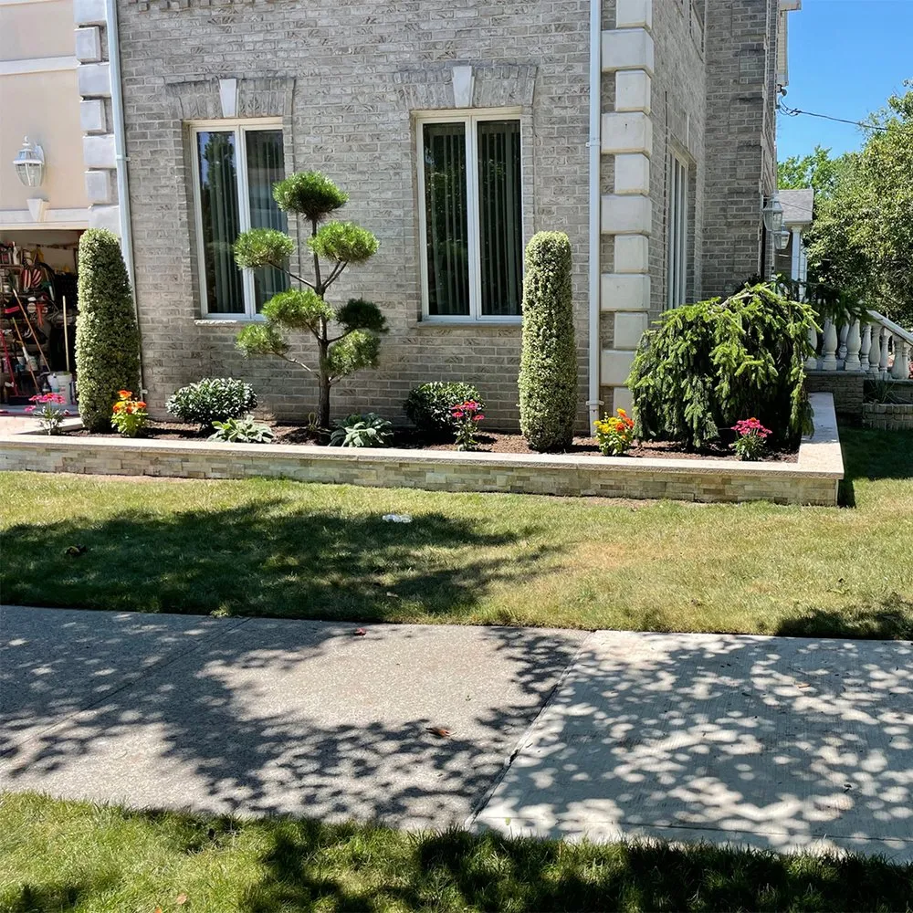Professional yard maintenance in Staten Island, NY by Manny's Landscaping & Masonry