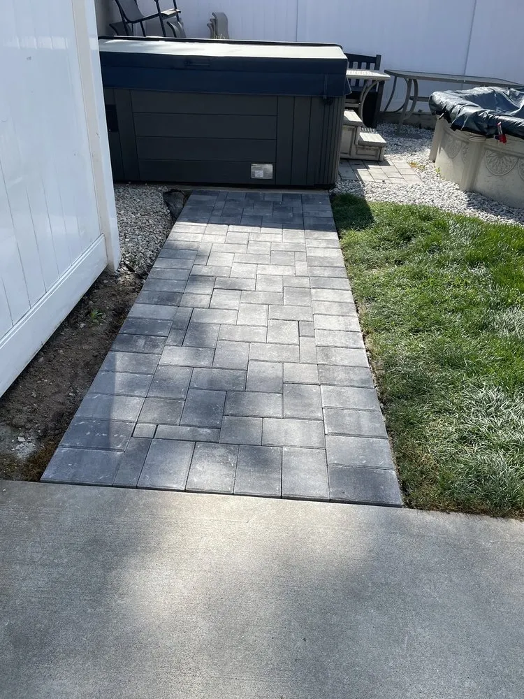 Reliable landscaping services in Staten Island, NY by Manny's Landscaping & Masonry