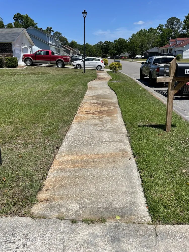 Custom landscape design for homes in Ladson, SC by Manny’s Landscaping & More