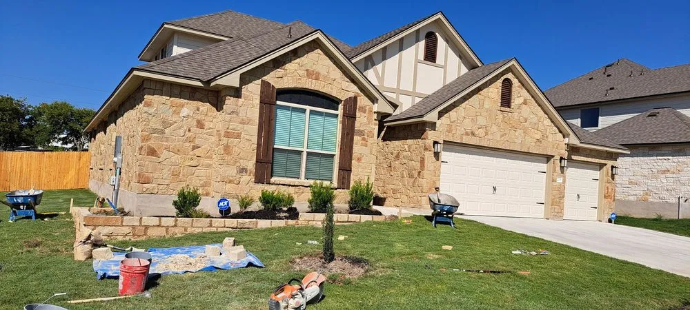 Local yard maintenance in Killeen, TX by Manny's Landscaping