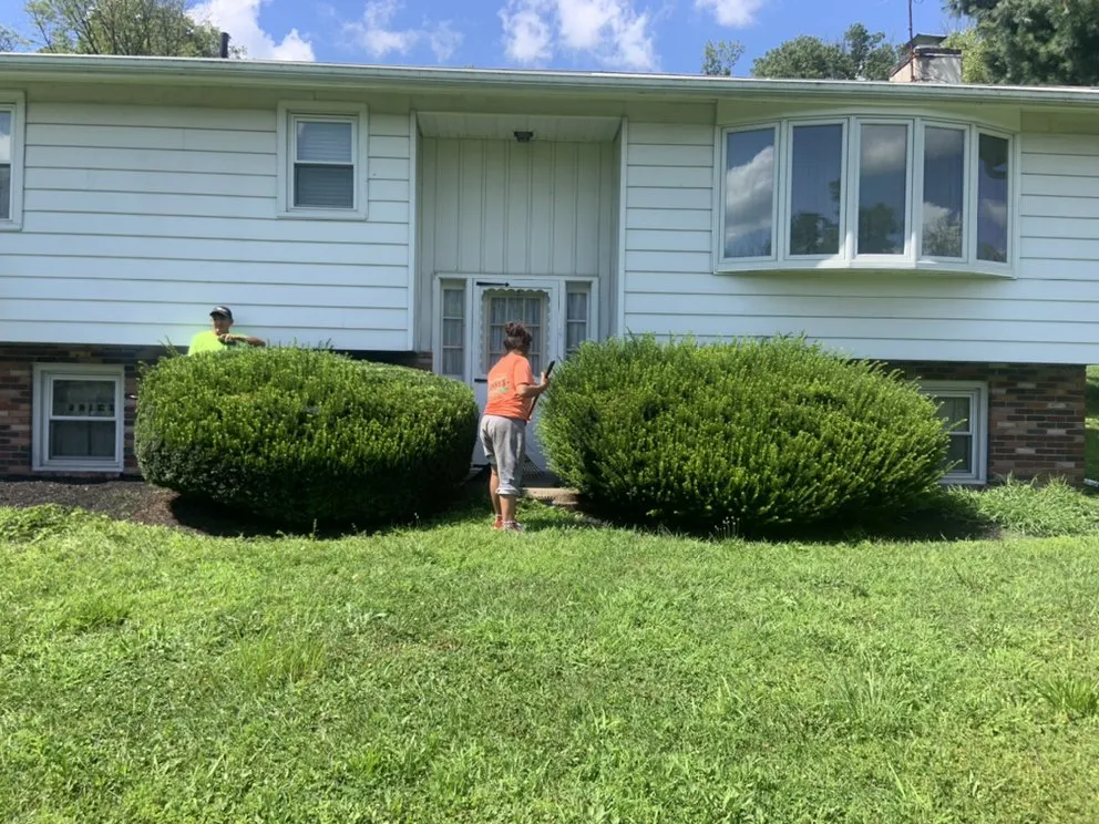 Reliable landscape installation experts serving Allentown, PA - Manny's lawn & tree service