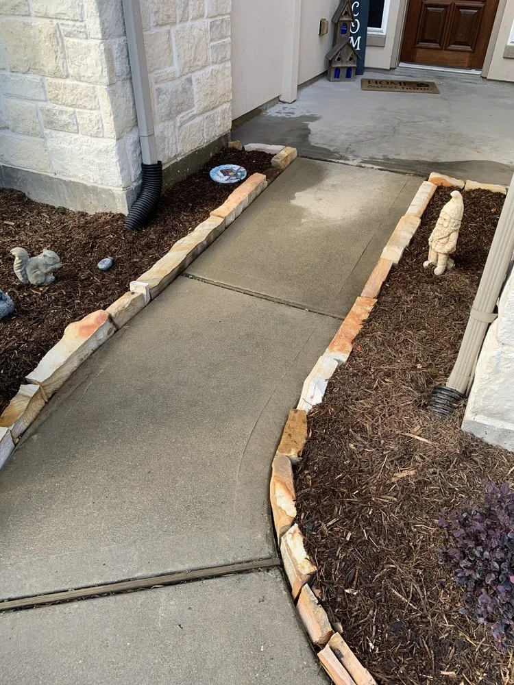 Professional lawn mowing service for outdoor upgrades across Houston, TX - Manny’s Lawn care & Tree services