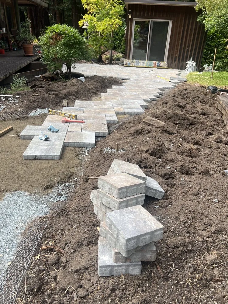 Expert landscaping services in Watsonville, CA by Mannyscape