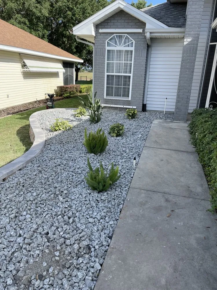 Custom landscaping services with custom design in Yalaha, FL by Mansfield Landscaping