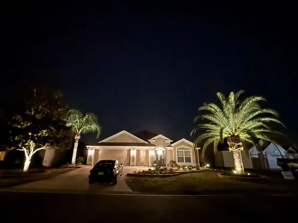 Professional yard cleanup service for homes in Yalaha, FL by Mansfield Landscaping