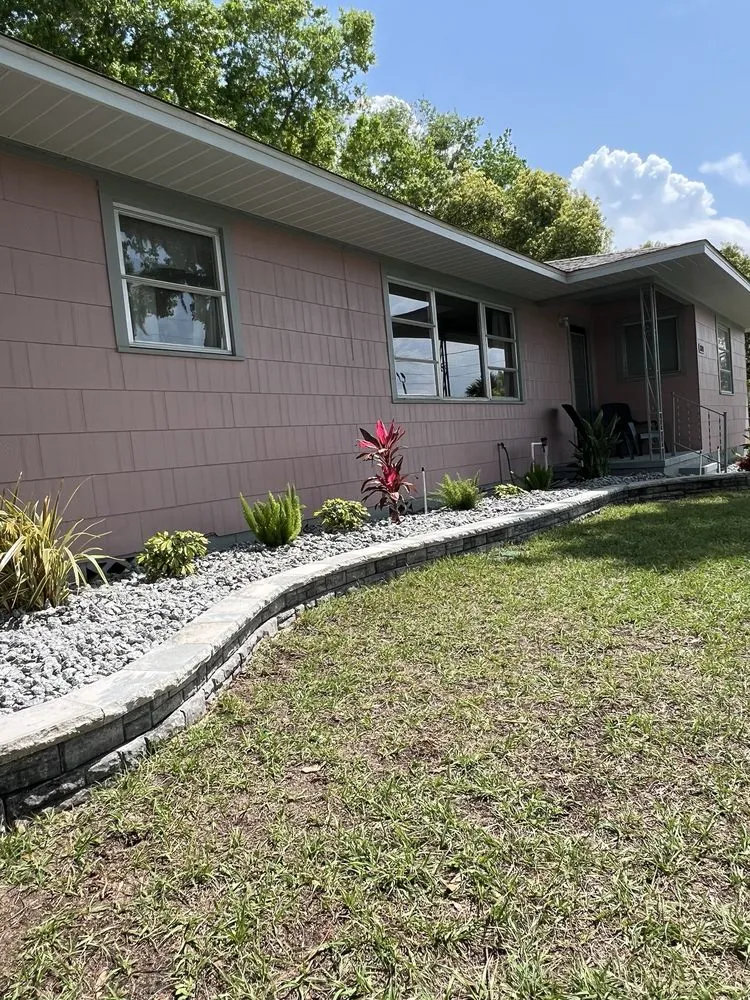 Affordable yard maintenance in Yalaha, FL - Mansfield Landscaping