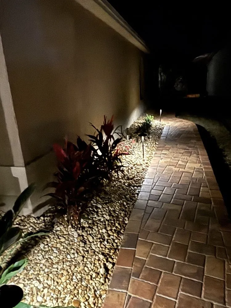 Expert outdoor landscaping for residential properties in Yalaha, FL by Mansfield Landscaping