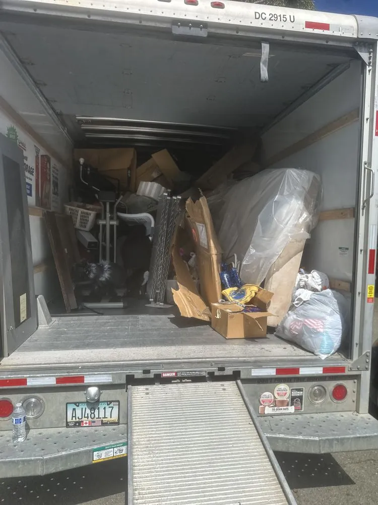 Professional residential landscaping in Vallejo, CA by Mantasic Cleaning Service