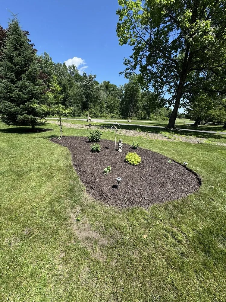 Custom garden landscaping experts serving Neshkoro, WI - Mantei Landscaping