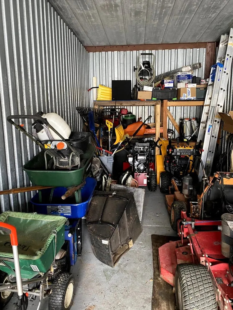 Custom landscape design in St. Louis, MO by Mantis Lawn Care & Landscaping