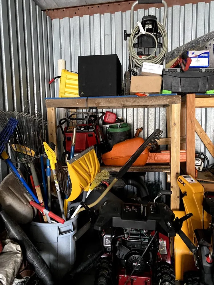 Custom lawn care service in St. Louis, MO - Mantis Lawn Care & Landscaping