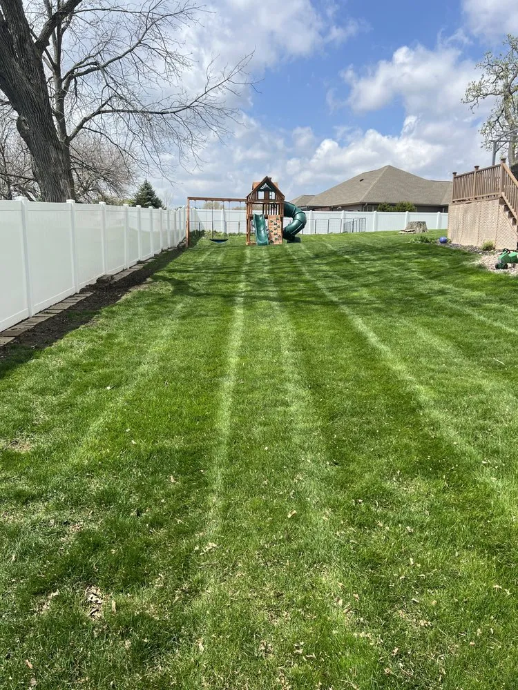 Top-rated lawn mowing service in Janesville, WI by Mantis Lawn Care
