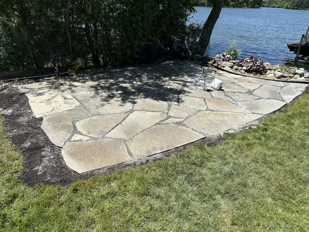 Local yard cleanup service in Waukegan, IL - Manuel Brick Paving & Landscaping