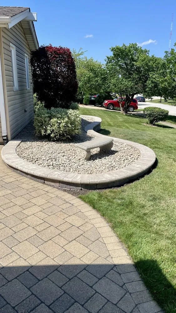 Affordable landscaping services in Waukegan, IL - Manuel Brick Paving & Landscaping