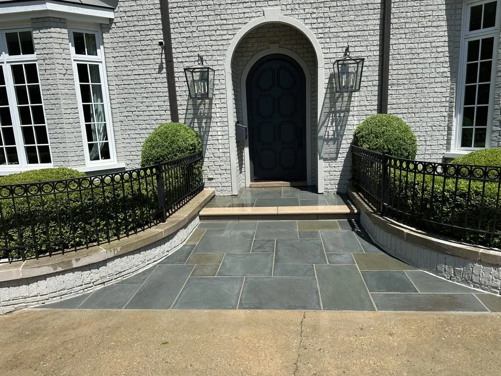 Top-rated yard maintenance with custom design across Waukegan, IL - Manuel Brick Paving & Landscaping