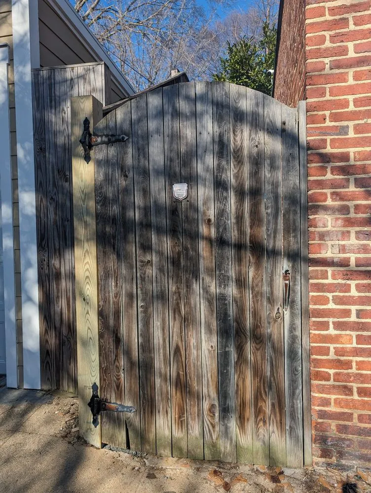 Trusted lawn mowing service experts serving Silver Spring, MD - Manuel Construction Services