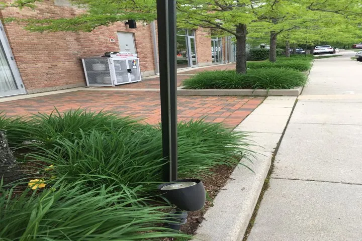 Top-rated residential landscaping in Gurnee, IL by Manuel Guzman Landscaping