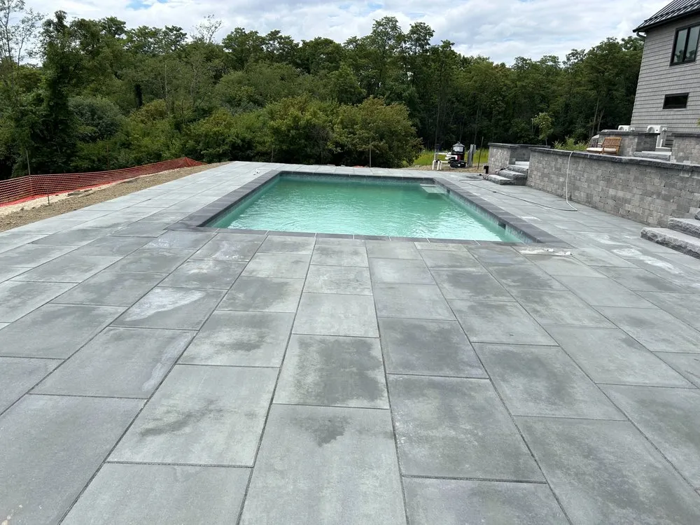Professional garden landscaping in Wappinger Falls, NY by Manuel Landscaper Construction