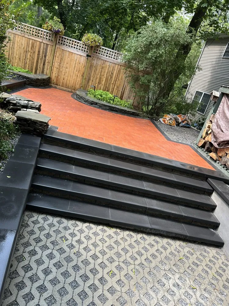 Expert garden landscaping in Wappinger Falls, NY by Manuel Landscaper Construction