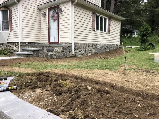 Manuel Landscaper Construction