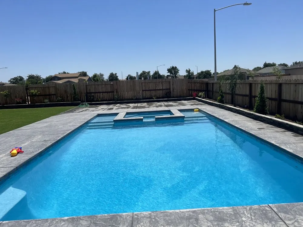 Top-rated lawn mowing service experts serving Fresno, CA - Manuel Landscaping