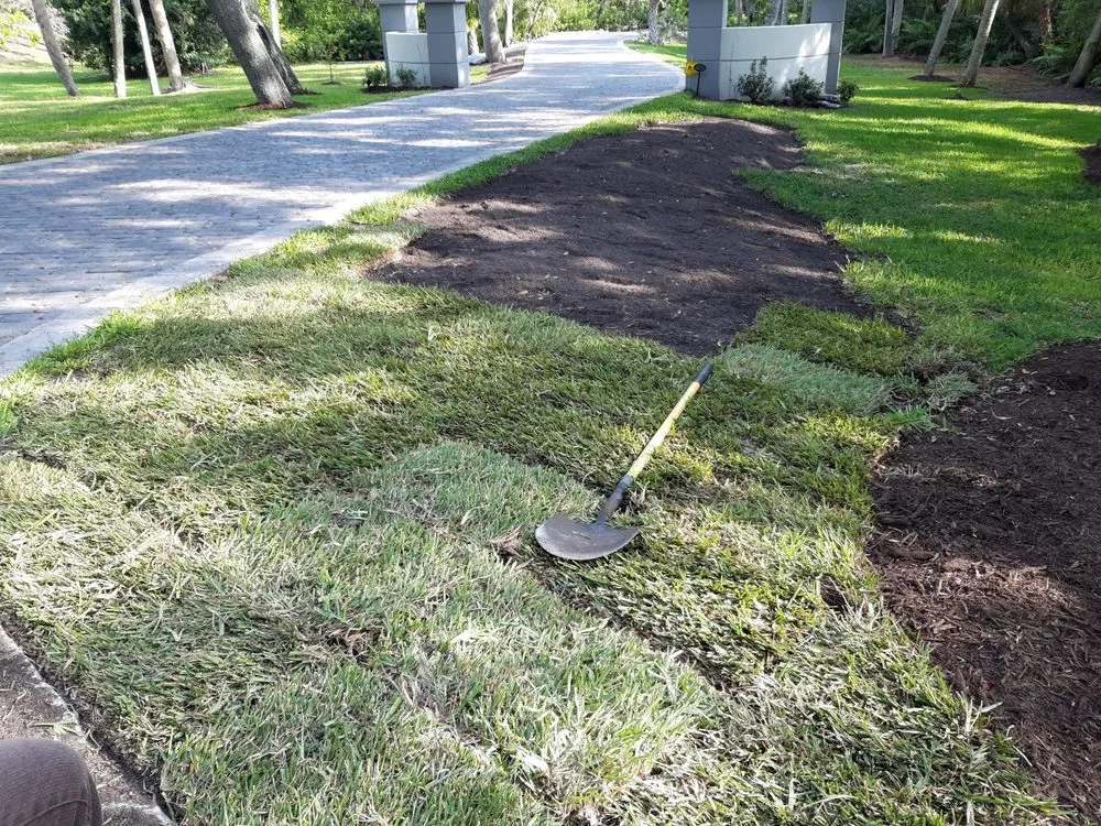 Custom residential landscaping for homes in Bradenton, FL by Manuel Landscaping Service