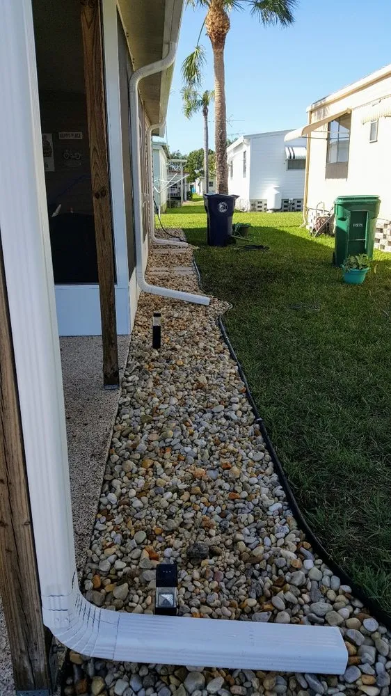 Professional lawn care service in Bradenton, FL by Manuel Landscaping Service