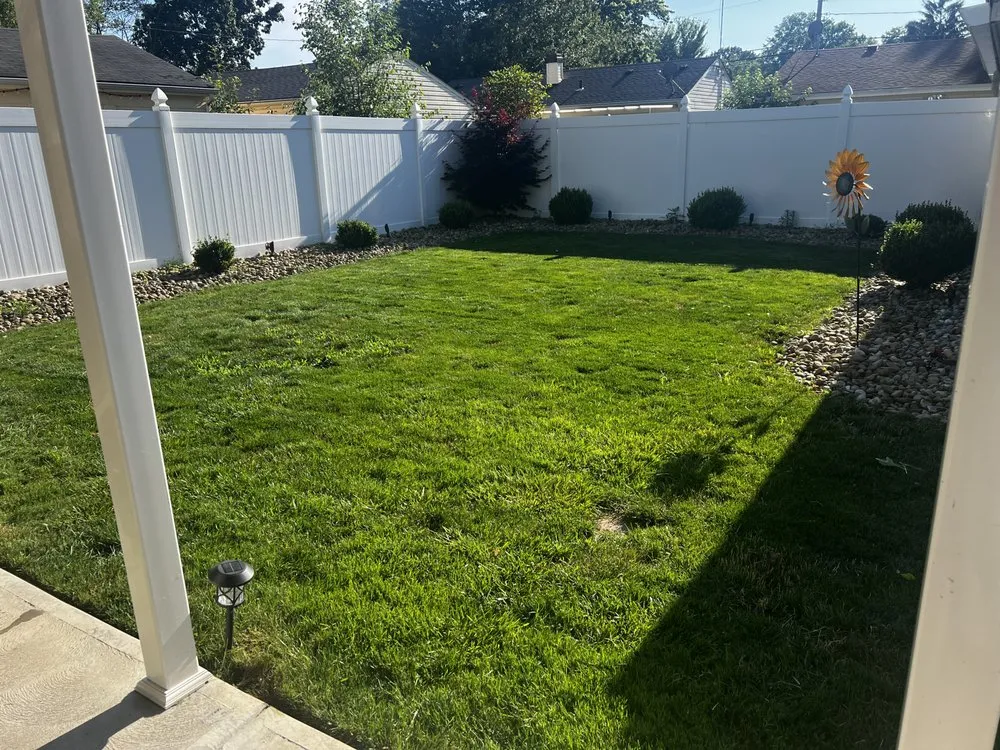 Affordable yard maintenance in South Euclid, OH by Manuel Lawn Care