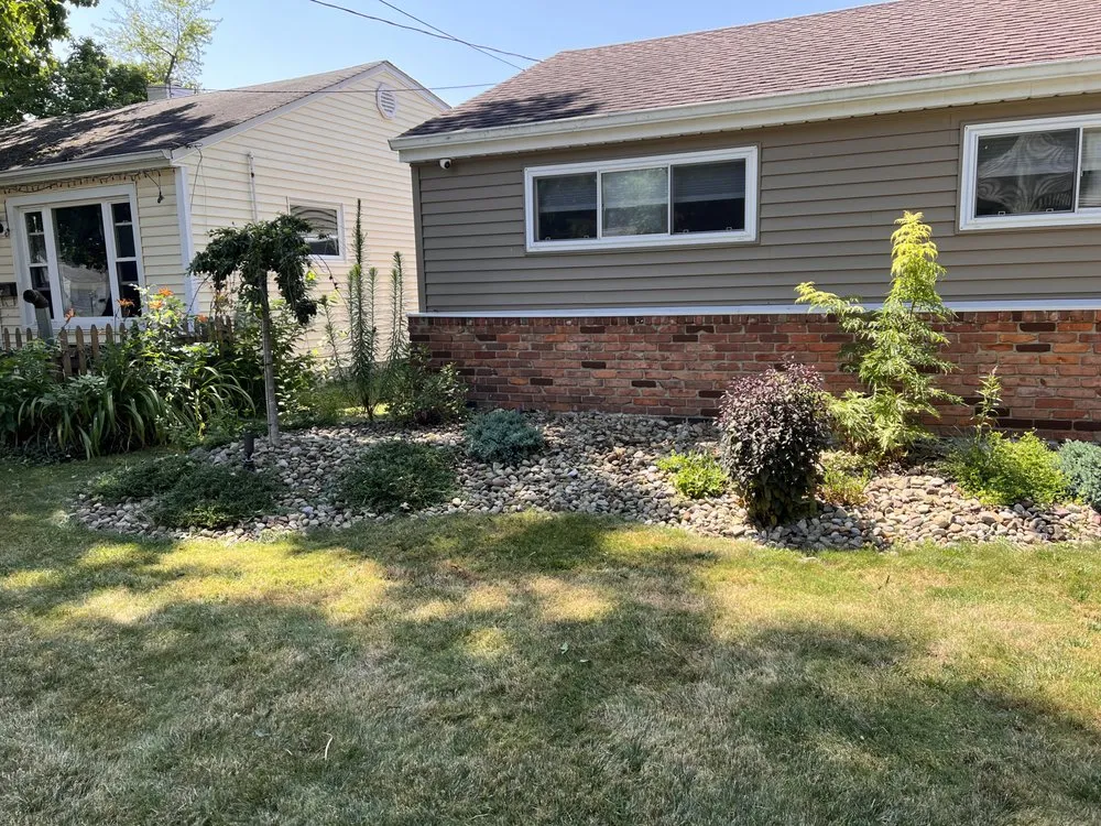 Reliable yard maintenance in South Euclid, OH - Manuel Lawn Care
